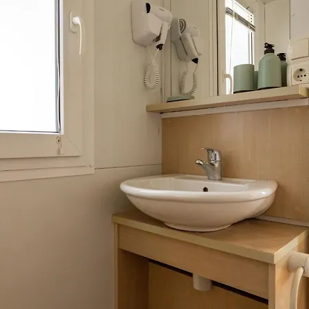 Tia Polly & Indiana Jones & Yoko Ono Hébergement de vacances